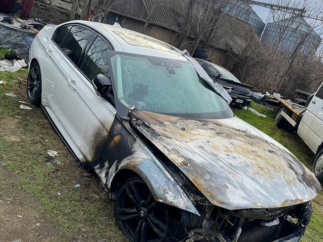 Белый БМВ 3 Серия, объемом двигателя 3 л и пробегом 120 тыс. км за 5300 $, фото 6 на Automoto.ua