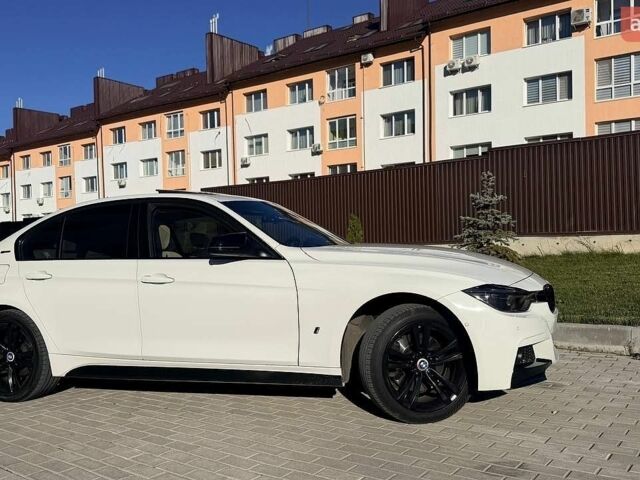 Білий БМВ 3 Серія, об'ємом двигуна 2 л та пробігом 129 тис. км за 18300 $, фото 13 на Automoto.ua