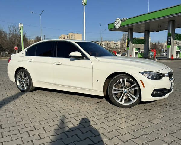 Білий БМВ 3 Серія, об'ємом двигуна 2 л та пробігом 191 тис. км за 16700 $, фото 1 на Automoto.ua