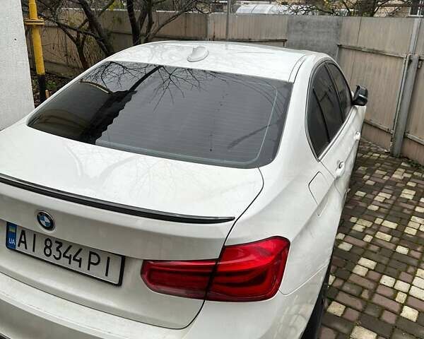 Белый БМВ 3 Серия, объемом двигателя 2 л и пробегом 90 тыс. км за 20000 $, фото 8 на Automoto.ua