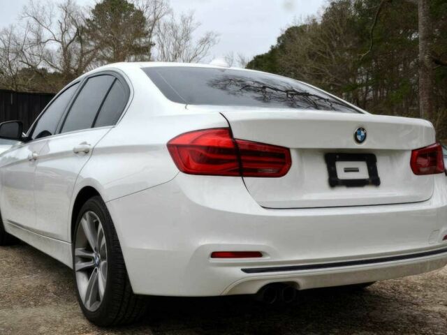 Білий БМВ 3 Серія, об'ємом двигуна 2 л та пробігом 57 тис. км за 11400 $, фото 5 на Automoto.ua