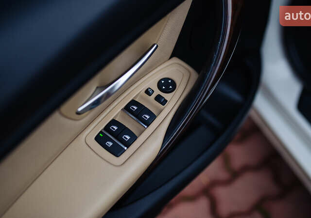 Белый БМВ 3 Серия, объемом двигателя 2 л и пробегом 124 тыс. км за 16000 $, фото 26 на Automoto.ua