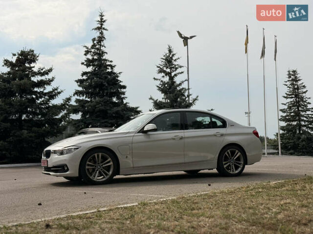 Білий БМВ 3 Серія, об'ємом двигуна 2 л та пробігом 79 тис. км за 19300 $, фото 47 на Automoto.ua