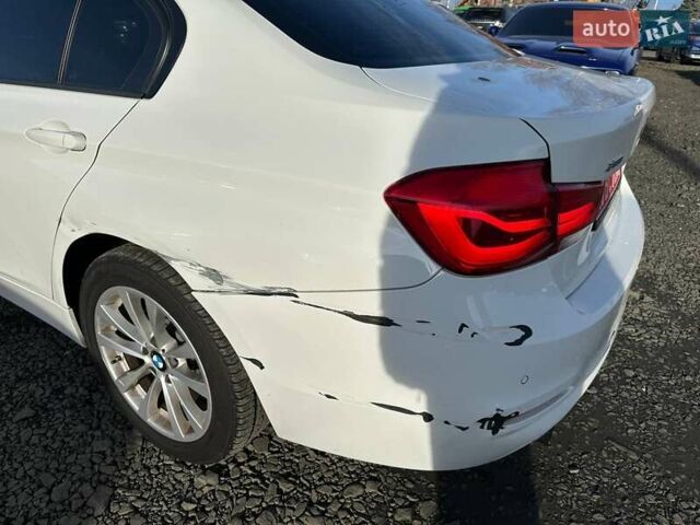 Білий БМВ 3 Серія, об'ємом двигуна 2 л та пробігом 158 тис. км за 11000 $, фото 16 на Automoto.ua
