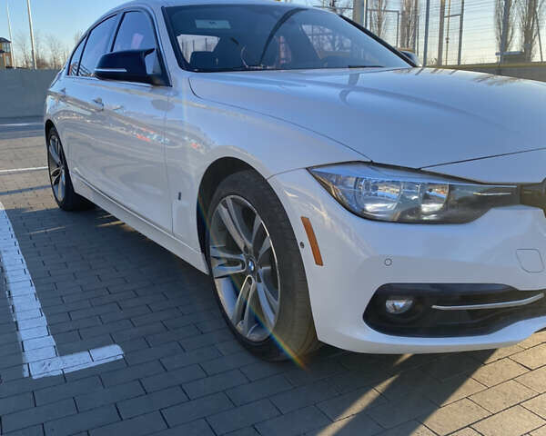 Белый БМВ 3 Серия, объемом двигателя 2 л и пробегом 233 тыс. км за 16500 $, фото 4 на Automoto.ua