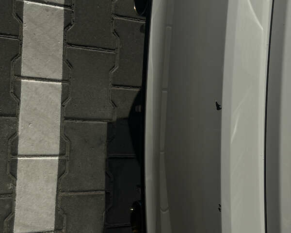 Белый БМВ 3 Серия, объемом двигателя 2 л и пробегом 115 тыс. км за 20000 $, фото 13 на Automoto.ua