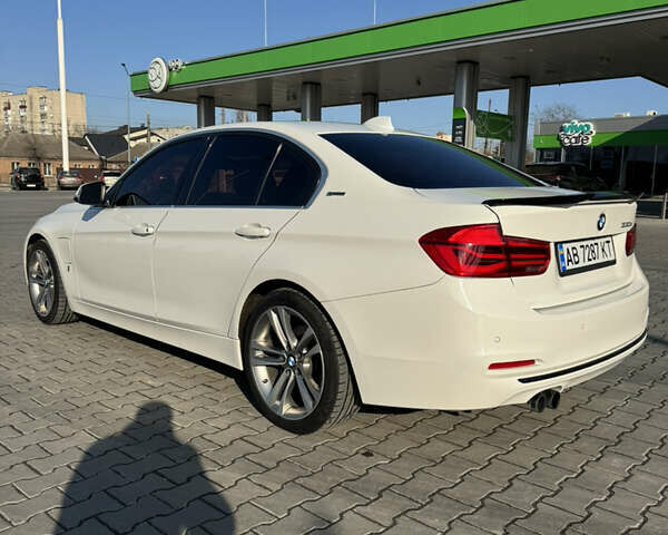 Білий БМВ 3 Серія, об'ємом двигуна 2 л та пробігом 191 тис. км за 16700 $, фото 11 на Automoto.ua