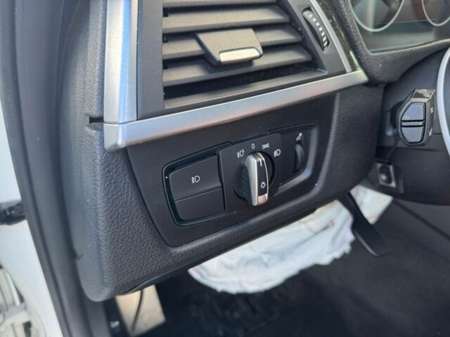 Белый БМВ 3 Серия, объемом двигателя 3 л и пробегом 134 тыс. км за 17300 $, фото 13 на Automoto.ua