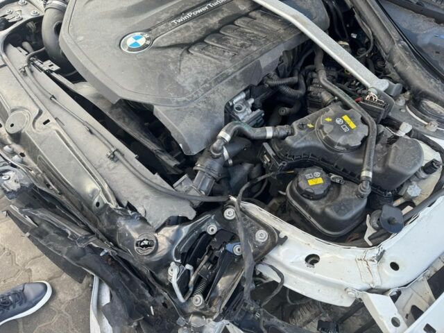 Белый БМВ 3 Серия, объемом двигателя 3 л и пробегом 134 тыс. км за 17300 $, фото 8 на Automoto.ua