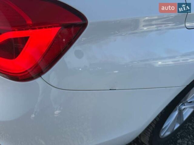 Білий БМВ 3 Серія, об'ємом двигуна 2 л та пробігом 158 тис. км за 11000 $, фото 20 на Automoto.ua
