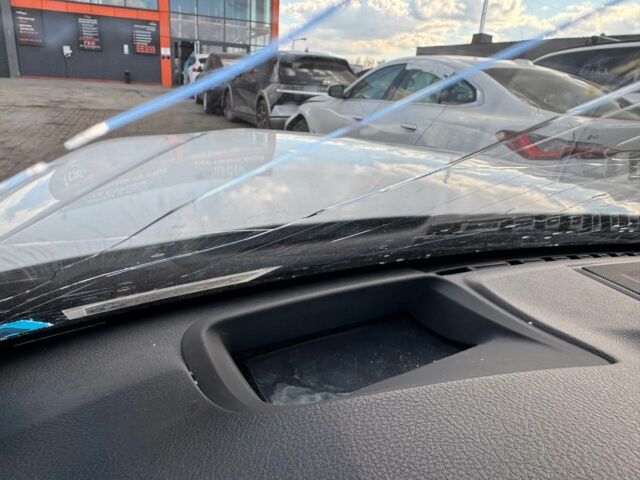 Белый БМВ 3 Серия, объемом двигателя 3 л и пробегом 134 тыс. км за 17300 $, фото 24 на Automoto.ua