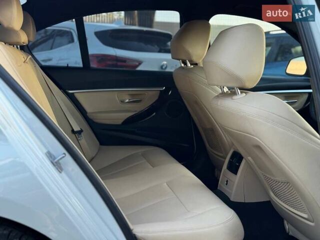 Белый БМВ 3 Серия, объемом двигателя 2 л и пробегом 94 тыс. км за 19900 $, фото 13 на Automoto.ua