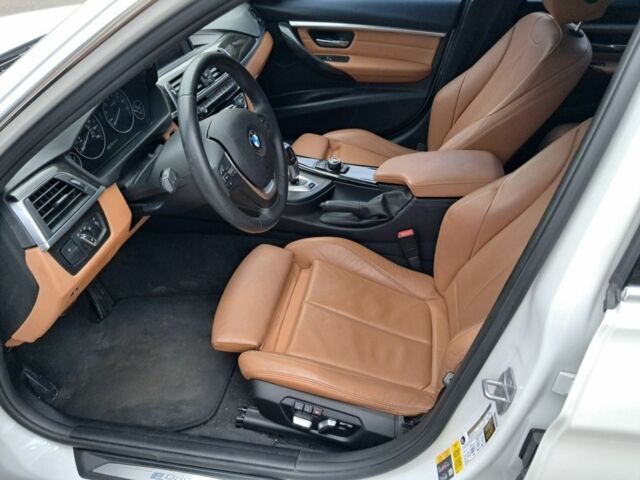 Белый БМВ 3 Серия, объемом двигателя 2 л и пробегом 57 тыс. км за 22000 $, фото 4 на Automoto.ua