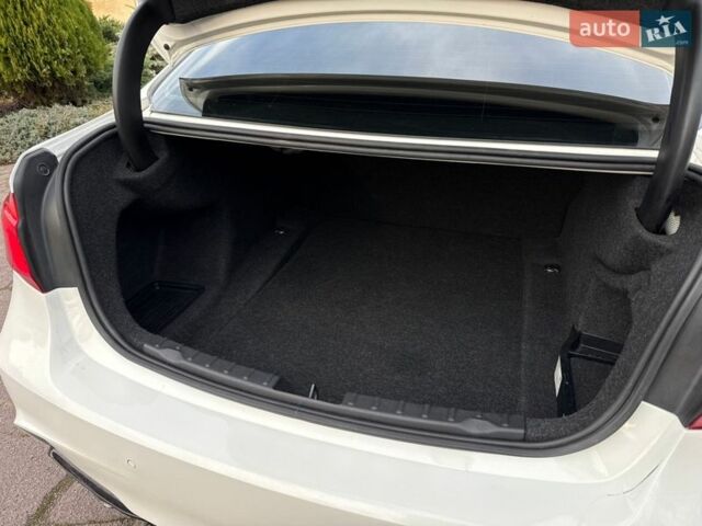 Белый БМВ 3 Серия, объемом двигателя 2 л и пробегом 162 тыс. км за 15000 $, фото 64 на Automoto.ua