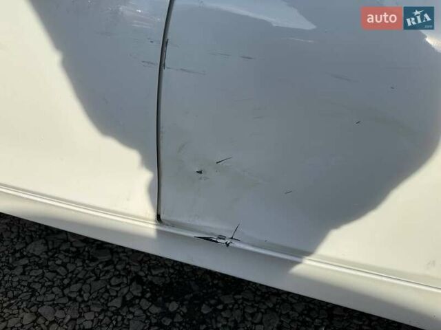 Білий БМВ 3 Серія, об'ємом двигуна 2 л та пробігом 158 тис. км за 11000 $, фото 17 на Automoto.ua