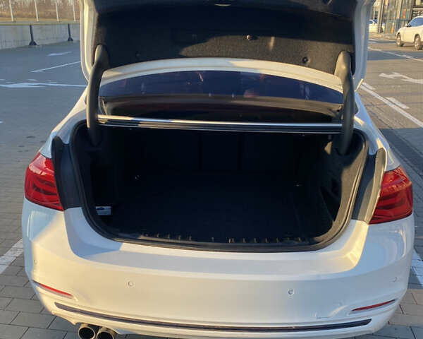 Белый БМВ 3 Серия, объемом двигателя 2 л и пробегом 233 тыс. км за 16500 $, фото 36 на Automoto.ua