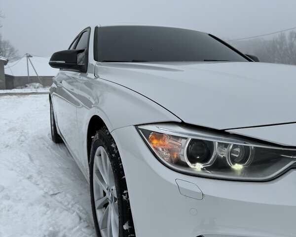 Белый БМВ 3 Серия, объемом двигателя 2 л и пробегом 163 тыс. км за 13500 $, фото 2 на Automoto.ua