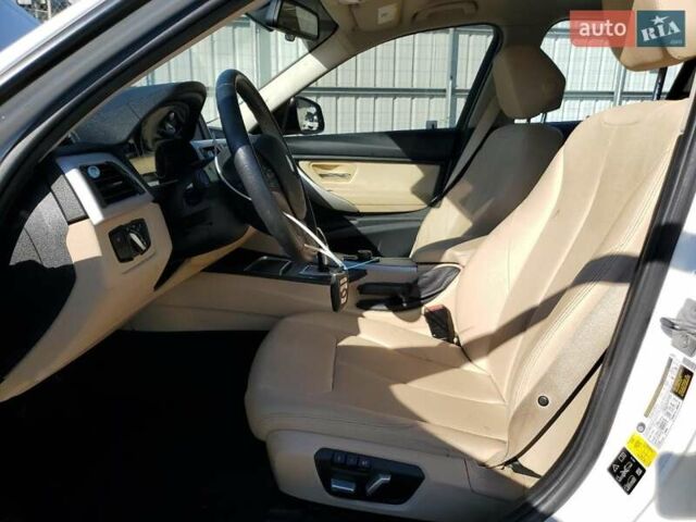 Белый БМВ 3 Серия, объемом двигателя 2 л и пробегом 91 тыс. км за 3300 $, фото 6 на Automoto.ua