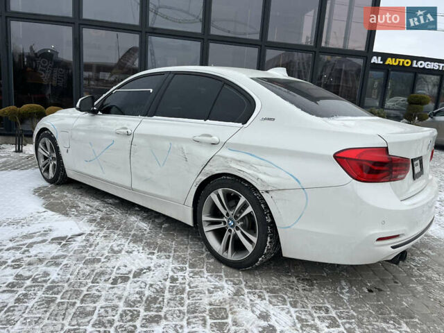 Белый БМВ 3 Серия, объемом двигателя 2 л и пробегом 126 тыс. км за 16900 $, фото 9 на Automoto.ua