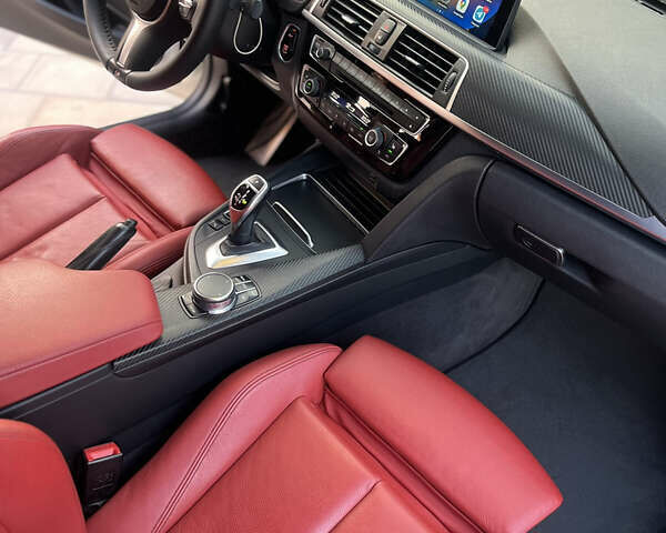 Белый БМВ 3 Серия, объемом двигателя 3 л и пробегом 108 тыс. км за 30000 $, фото 14 на Automoto.ua