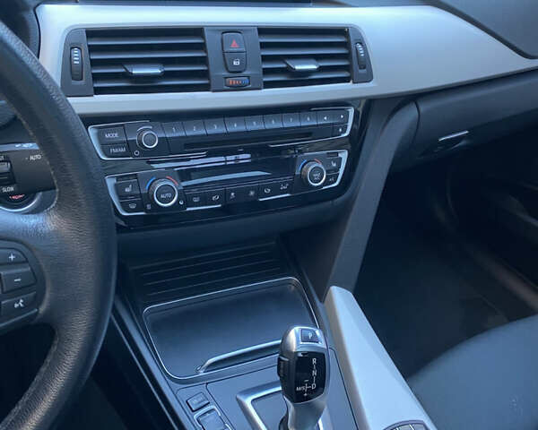 Белый БМВ 3 Серия, объемом двигателя 2 л и пробегом 94 тыс. км за 17600 $, фото 13 на Automoto.ua