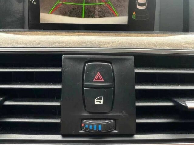 Белый БМВ 3 Серия, объемом двигателя 2 л и пробегом 52 тыс. км за 5300 $, фото 8 на Automoto.ua