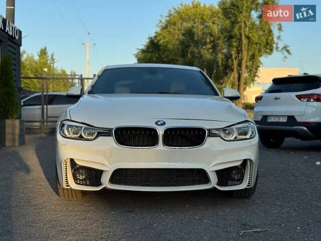 Белый БМВ 3 Серия, объемом двигателя 2 л и пробегом 94 тыс. км за 19900 $, фото 6 на Automoto.ua
