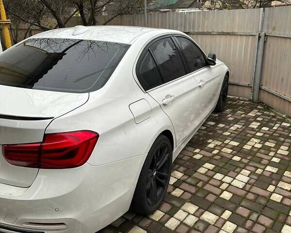 Белый БМВ 3 Серия, объемом двигателя 2 л и пробегом 90 тыс. км за 20000 $, фото 14 на Automoto.ua