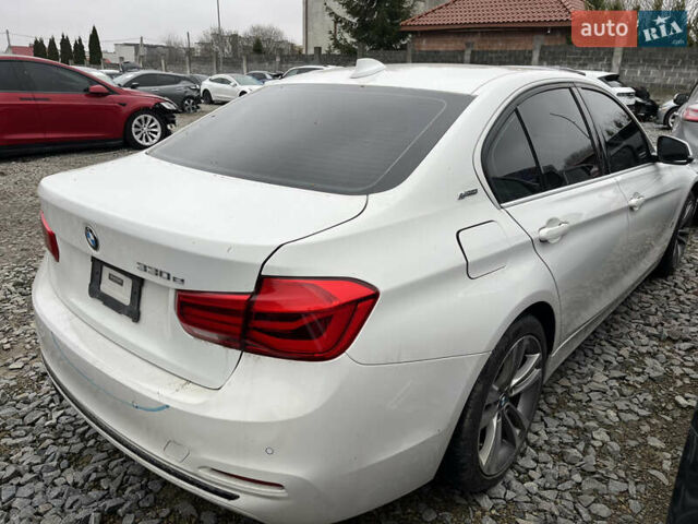 Белый БМВ 3 Серия, объемом двигателя 2 л и пробегом 126 тыс. км за 16700 $, фото 3 на Automoto.ua