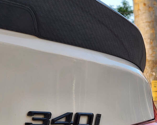 Белый БМВ 3 Серия, объемом двигателя 3 л и пробегом 108 тыс. км за 30000 $, фото 11 на Automoto.ua