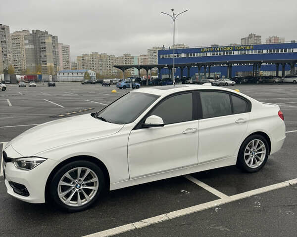 Белый БМВ 3 Серия, объемом двигателя 2 л и пробегом 91 тыс. км за 21900 $, фото 8 на Automoto.ua