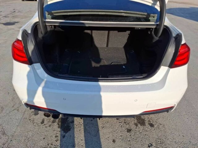 Белый БМВ 3 Серия, объемом двигателя 2 л и пробегом 85 тыс. км за 5900 $, фото 1 на Automoto.ua