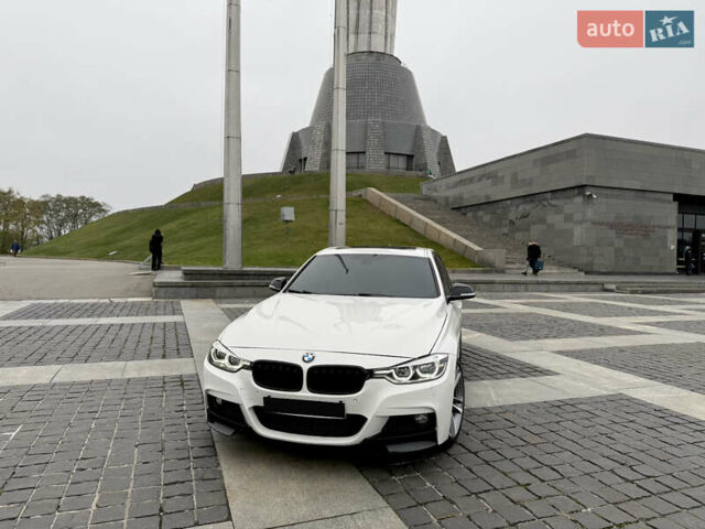 Белый БМВ 3 Серия, объемом двигателя 2 л и пробегом 120 тыс. км за 21500 $, фото 5 на Automoto.ua