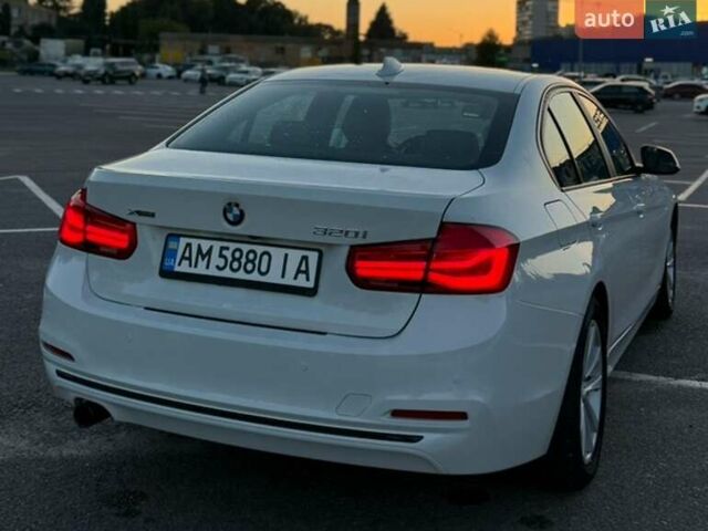 Белый БМВ 3 Серия, объемом двигателя 2 л и пробегом 57 тыс. км за 18500 $, фото 2 на Automoto.ua