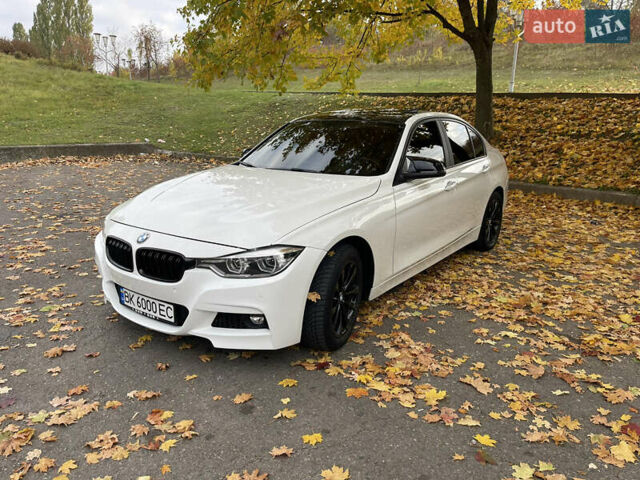 Белый БМВ 3 Серия, объемом двигателя 2 л и пробегом 97 тыс. км за 15500 $, фото 1 на Automoto.ua