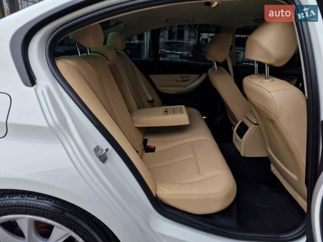 Белый БМВ 3 Серия, объемом двигателя 2 л и пробегом 127 тыс. км за 15490 $, фото 47 на Automoto.ua
