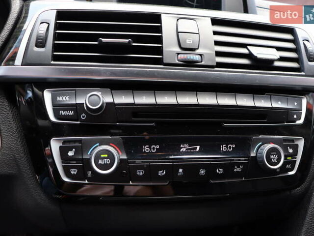 Белый БМВ 3 Серия, объемом двигателя 2 л и пробегом 74 тыс. км за 17900 $, фото 24 на Automoto.ua