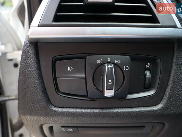 Белый БМВ 3 Серия, объемом двигателя 2 л и пробегом 74 тыс. км за 17900 $, фото 15 на Automoto.ua