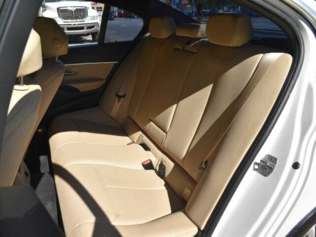 Белый БМВ 3 Серия, объемом двигателя 2 л и пробегом 49 тыс. км за 6000 $, фото 9 на Automoto.ua