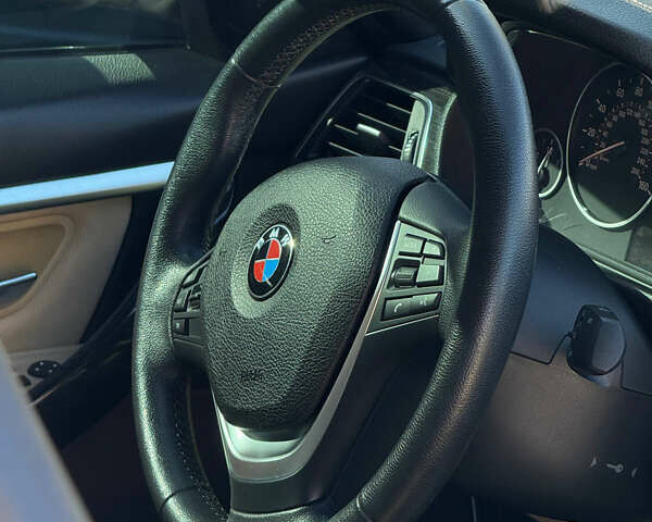 Белый БМВ 3 Серия, объемом двигателя 2 л и пробегом 79 тыс. км за 19900 $, фото 2 на Automoto.ua