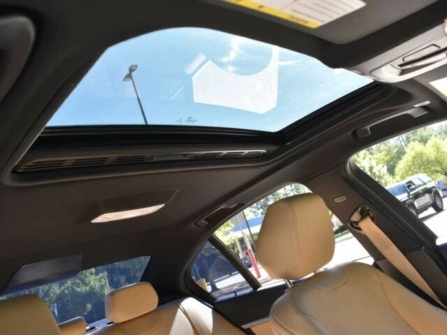 Белый БМВ 3 Серия, объемом двигателя 2 л и пробегом 49 тыс. км за 6000 $, фото 7 на Automoto.ua