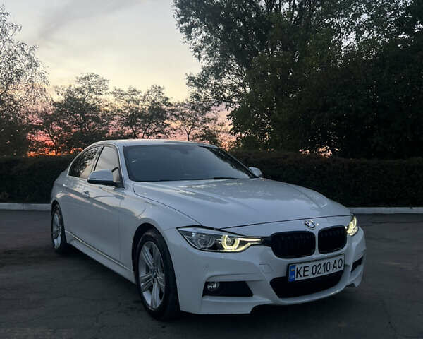 Білий БМВ 3 Серія, об'ємом двигуна 2 л та пробігом 134 тис. км за 20000 $, фото 2 на Automoto.ua