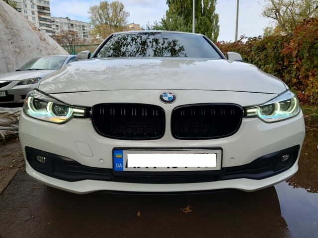 Белый БМВ 3 Серия, объемом двигателя 2 л и пробегом 144 тыс. км за 18200 $, фото 4 на Automoto.ua