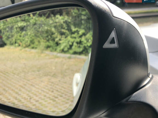 Белый БМВ 3 Серия, объемом двигателя 2 л и пробегом 95 тыс. км за 17000 $, фото 13 на Automoto.ua