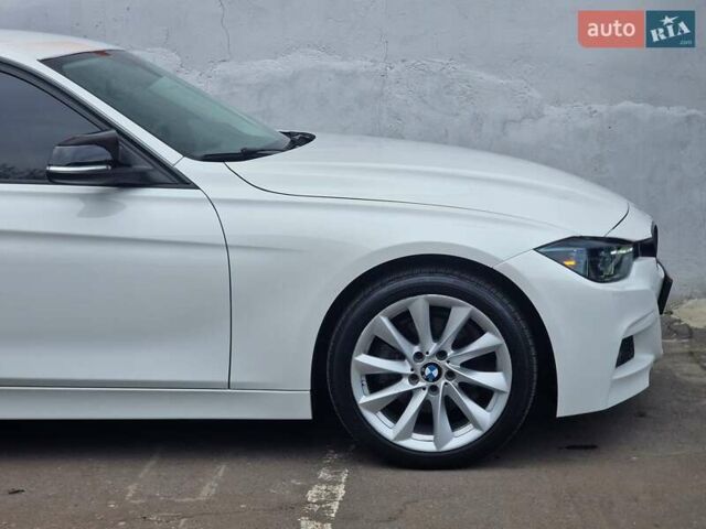 Белый БМВ 3 Серия, объемом двигателя 2 л и пробегом 127 тыс. км за 15490 $, фото 22 на Automoto.ua