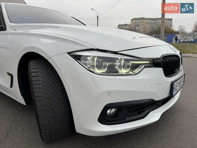 Белый БМВ 3 Серия, объемом двигателя 2 л и пробегом 103 тыс. км за 17900 $, фото 7 на Automoto.ua