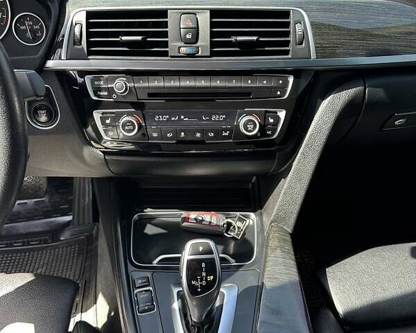 Белый БМВ 3 Серия, объемом двигателя 2 л и пробегом 130 тыс. км за 18800 $, фото 24 на Automoto.ua