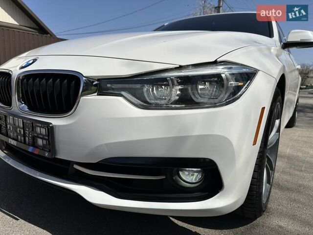 Белый БМВ 3 Серия, объемом двигателя 2 л и пробегом 130 тыс. км за 18800 $, фото 28 на Automoto.ua