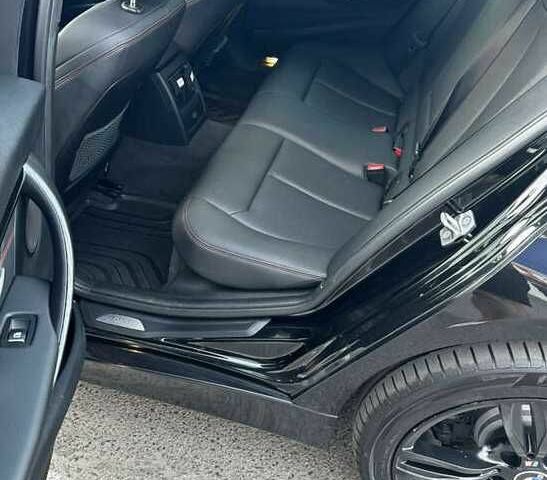 Белый БМВ 3 Серия, объемом двигателя 3 л и пробегом 135 тыс. км за 10500 $, фото 6 на Automoto.ua