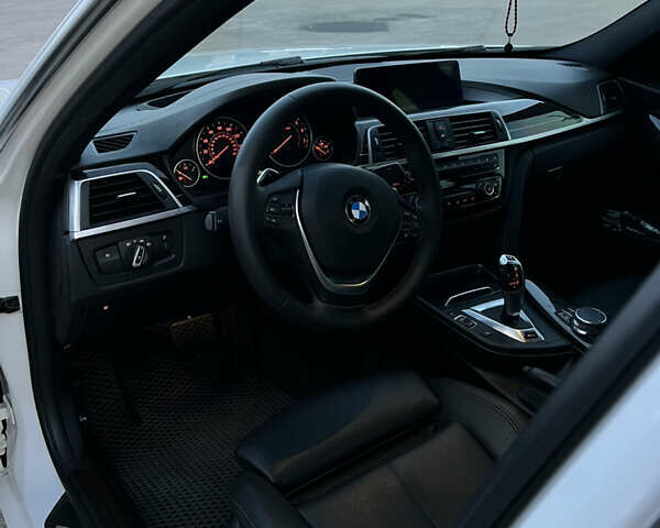 Білий БМВ 3 Серія, об'ємом двигуна 2 л та пробігом 134 тис. км за 20000 $, фото 6 на Automoto.ua